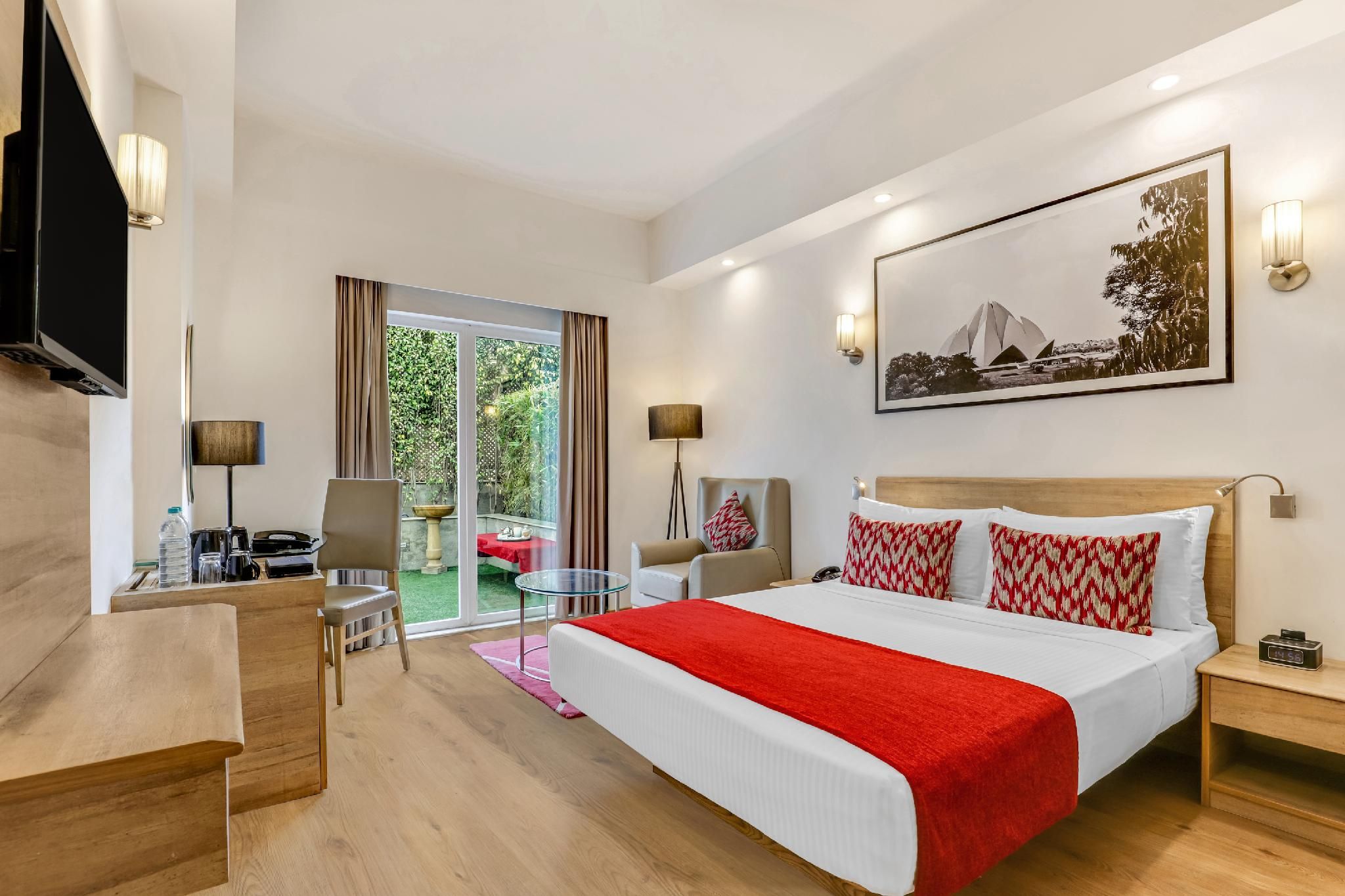 Premier Queen/King Garden Room