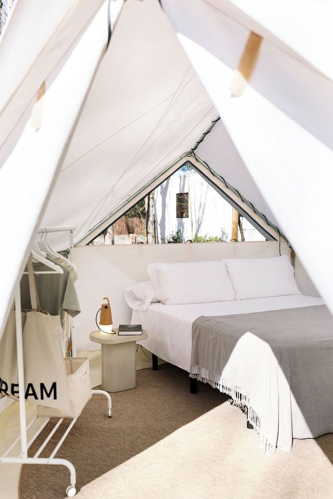 Premium Tent