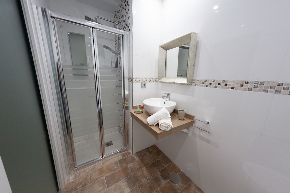 Hercules Boutique Hotel Double Room, 1 Queen Bed 4