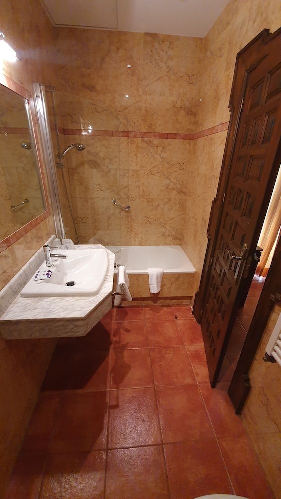 Hotel Coso Viejo Double Room Single Use 8