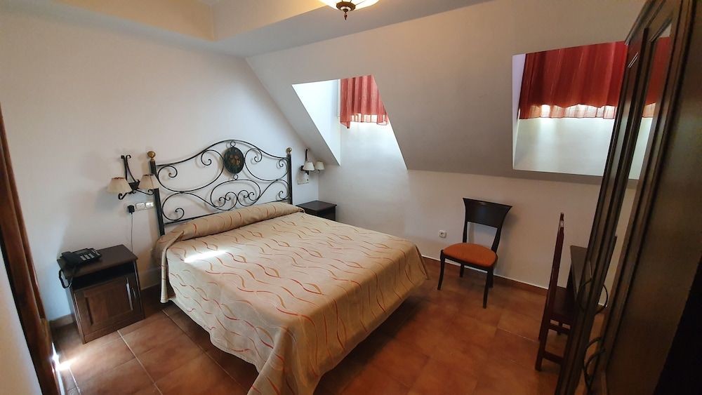 Hotel Coso Viejo Double or Twin Room (Interior) 4