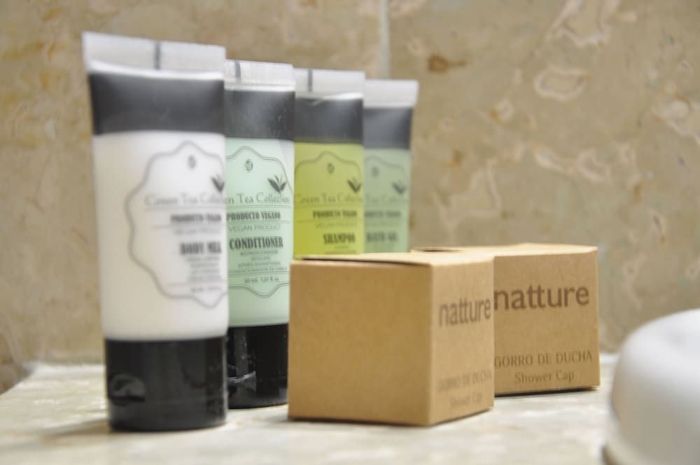 NEO HOTEL Superior Double Room, 1 King Bed 3