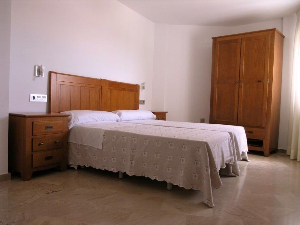 Apartamentos Aixa II Standard Studio, 1 Bedroom, Accessible, Kitchen 4