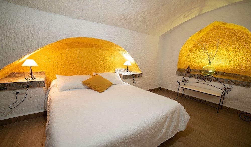 Traditional Apartment, 2 Bedrooms