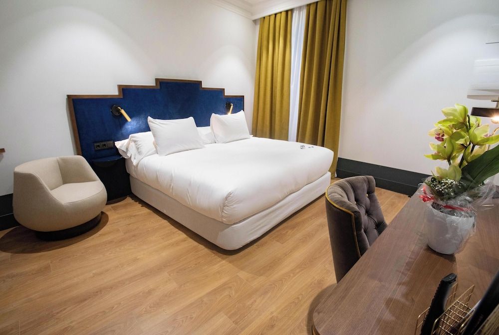 SOHO BOUTIQUE CONGRESO Double or Twin Room 7