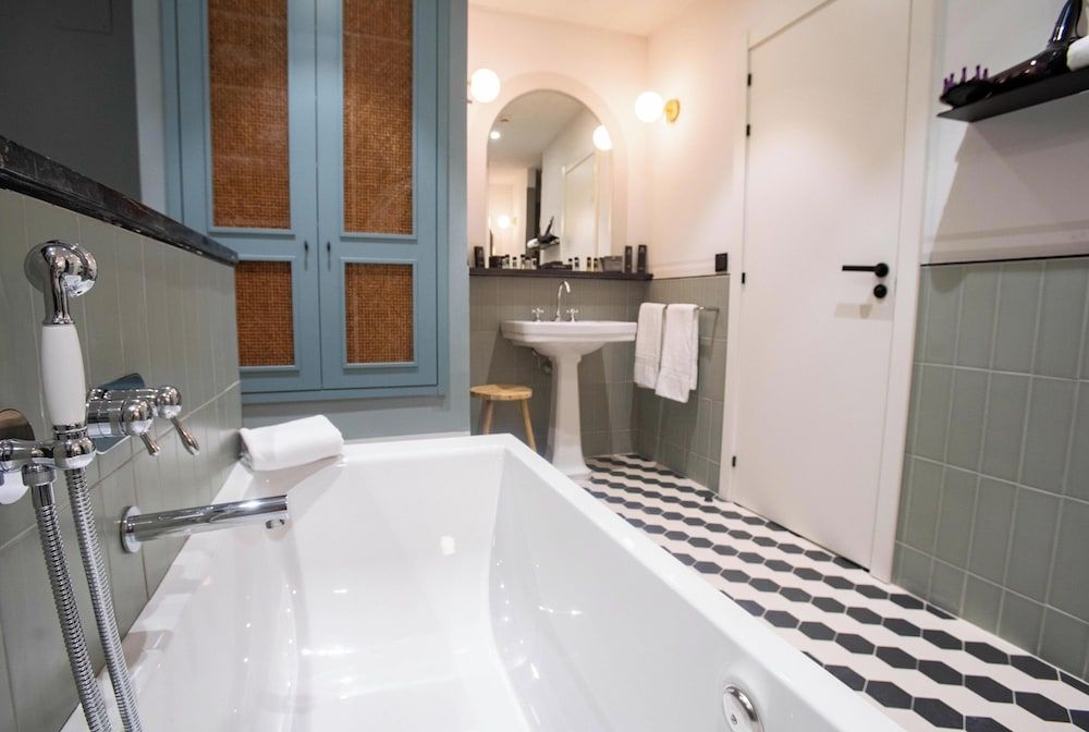 SOHO BOUTIQUE CONGRESO Junior Suite 8