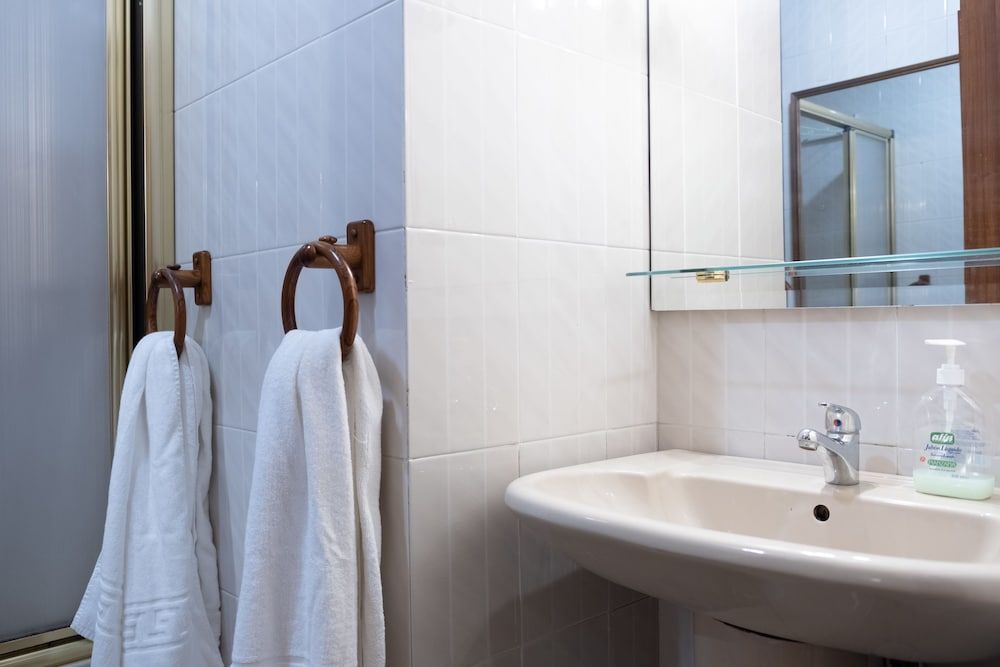 La Reina de Gran Via Comfort Apartment, 1 Bedroom 8