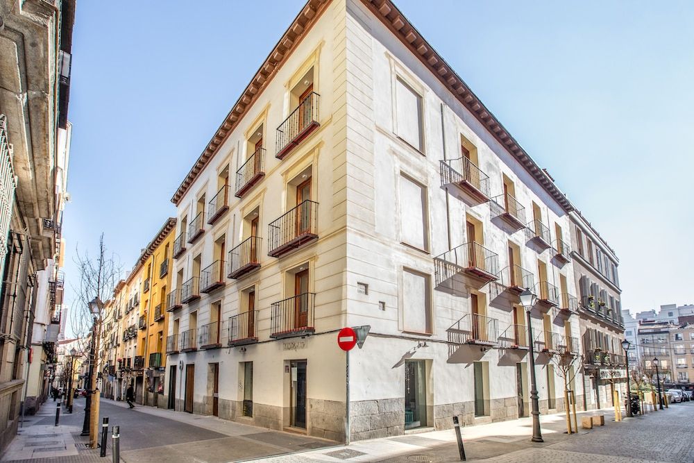undefined Slow Suites Chueca 6