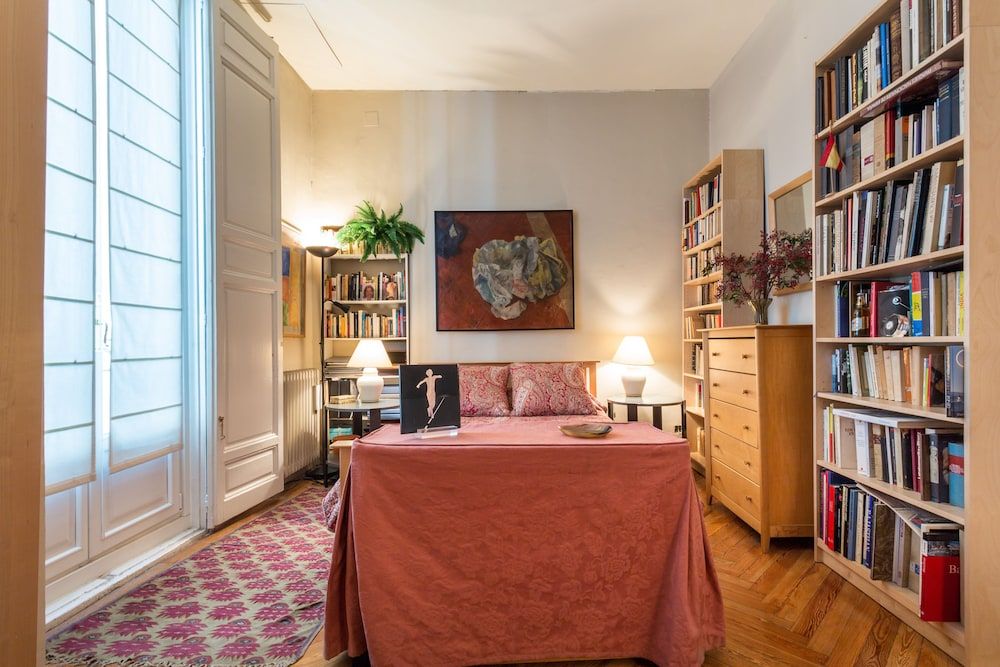 Palacio Real Apartment, 3 Bedrooms 14