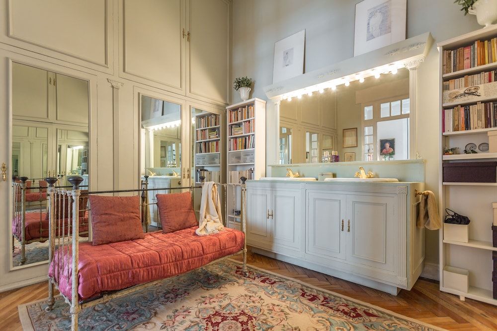 Palacio Real Apartment, 3 Bedrooms 19