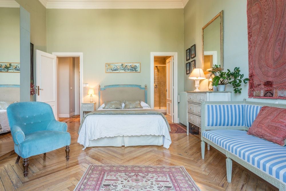 Palacio Real Apartment, 3 Bedrooms 15