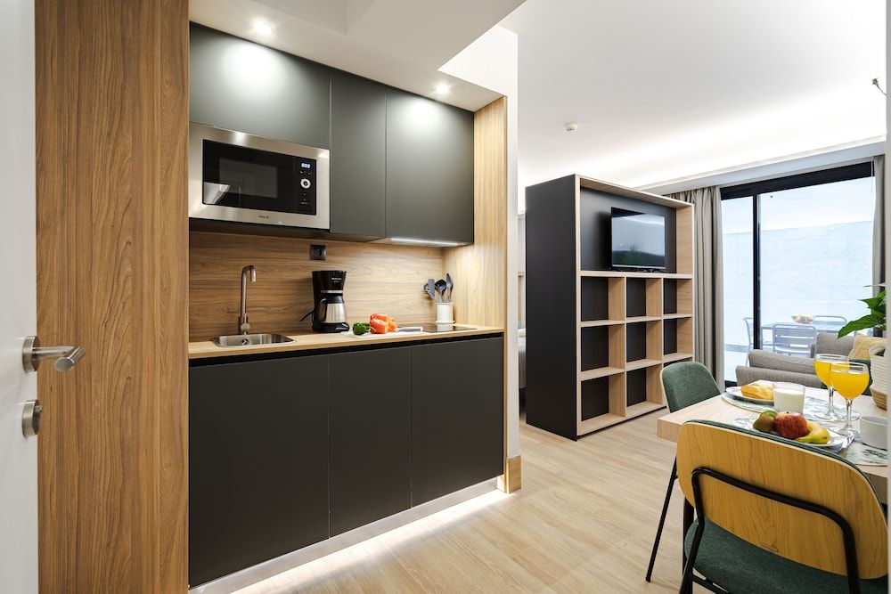 Feelathome Ventas Suites Estudio Planta Baja con Terraza 9