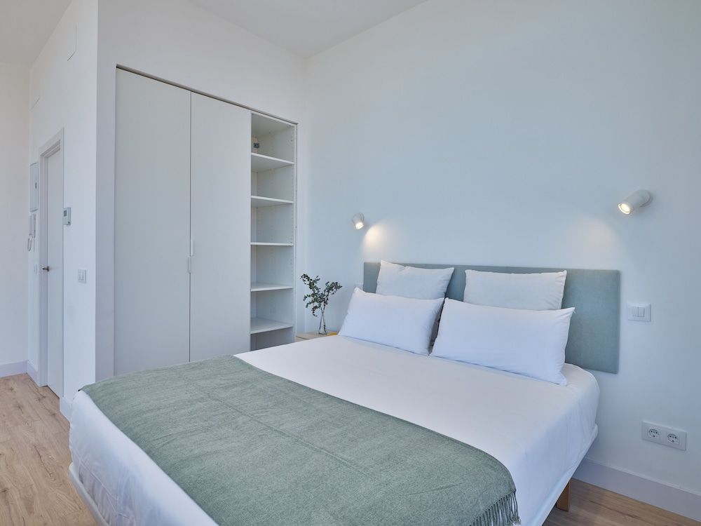 undefined Paseo Suites Hotel 10