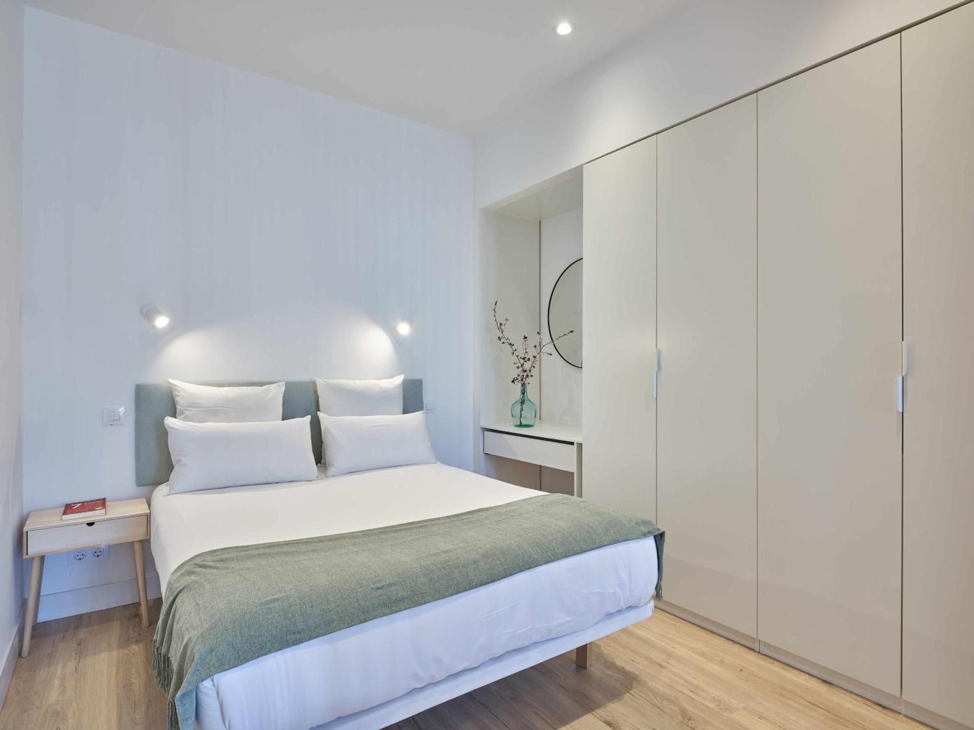 undefined Paseo Suites Hotel 6