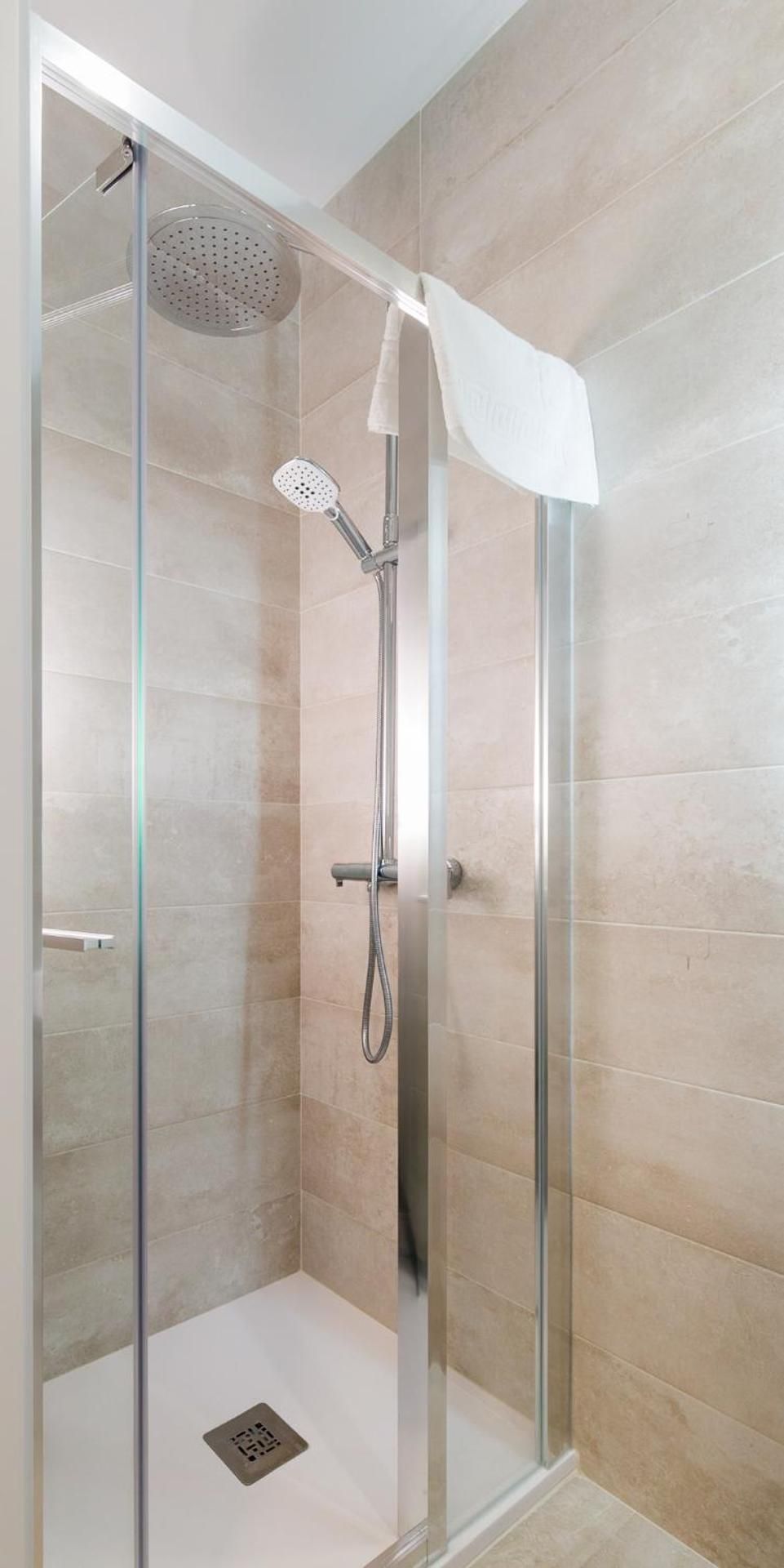 Hostal Excelsior Twin 3