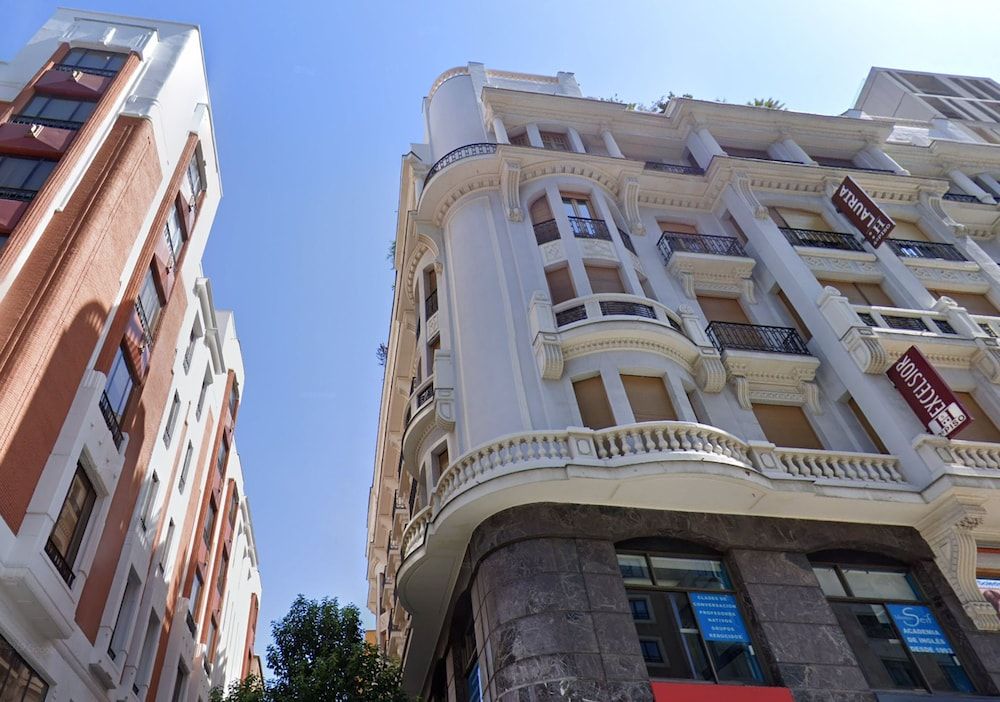 undefined Hostal Excelsior 3