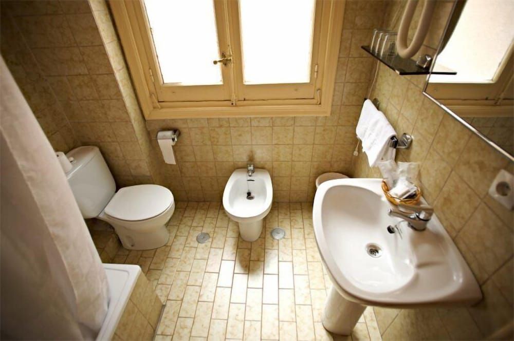 Hostal Andorra Single Room 3