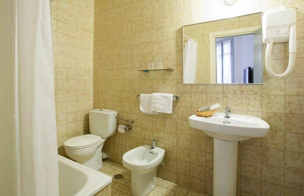 Hostal Andorra Single Room 4