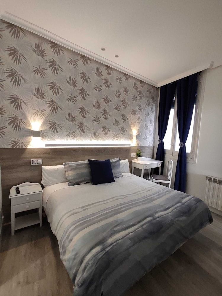undefined Hostal Alfaro 5