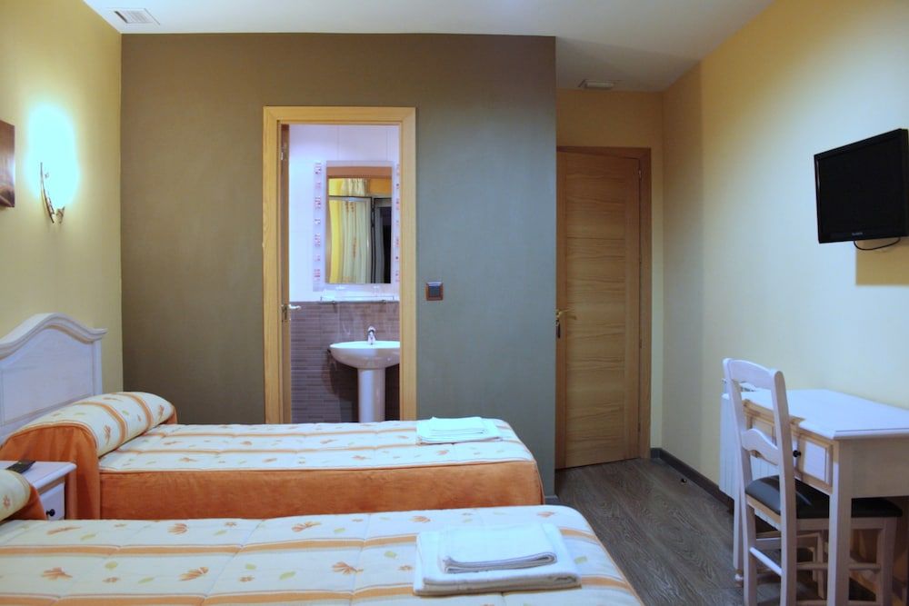 undefined Hostal Regio 7