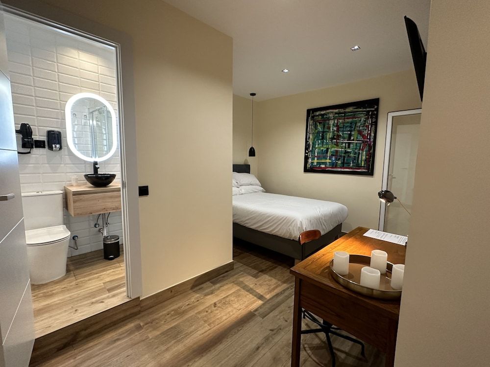 undefined PACOROOMS 10