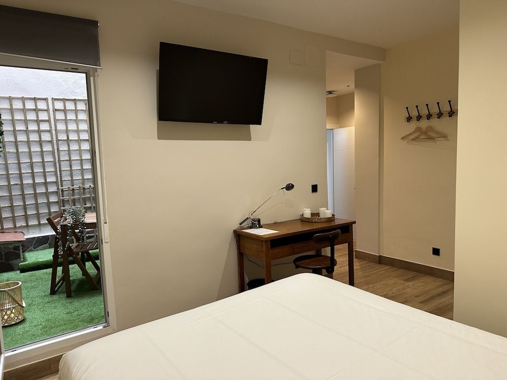 PACOROOMS Romantic Double Room 9