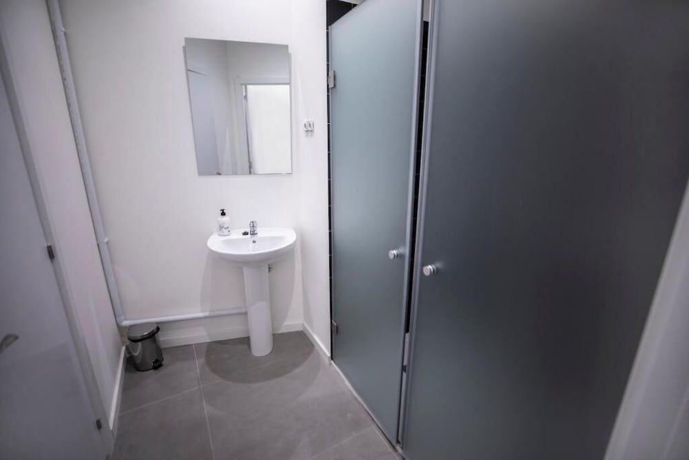 Hostel MyD La Latina 2 Basic Shared Dormitory, Shared Bathroom 8