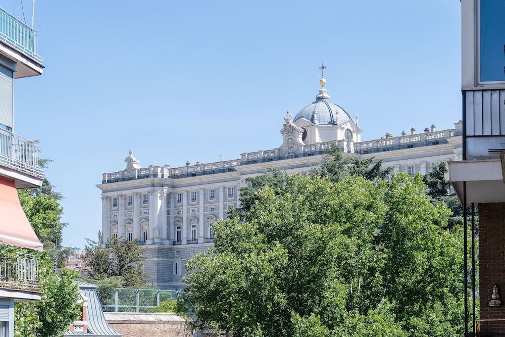 undefined AngelitoMAD 4