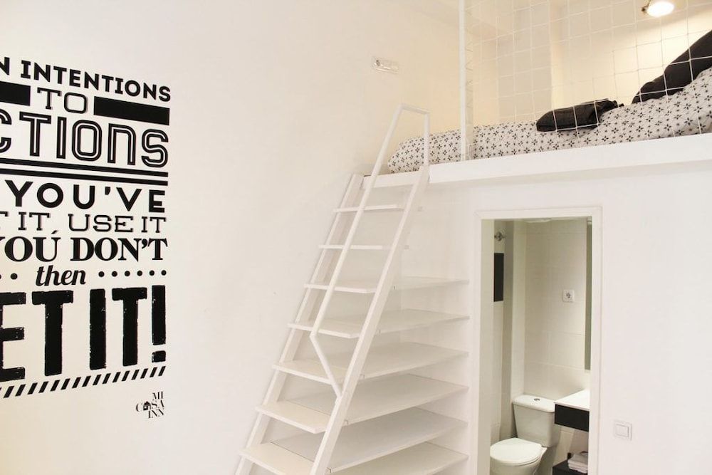 undefined Mi Casa Inn - Residencia Gran Vía - Hostel 6