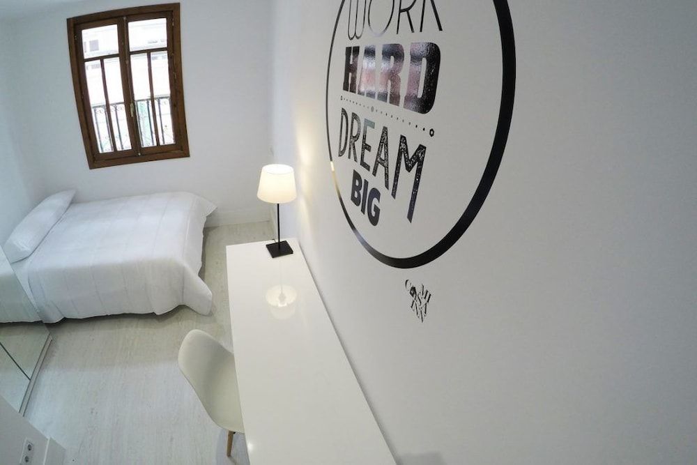 undefined Mi Casa Inn - Residencia Gran Vía - Hostel 4