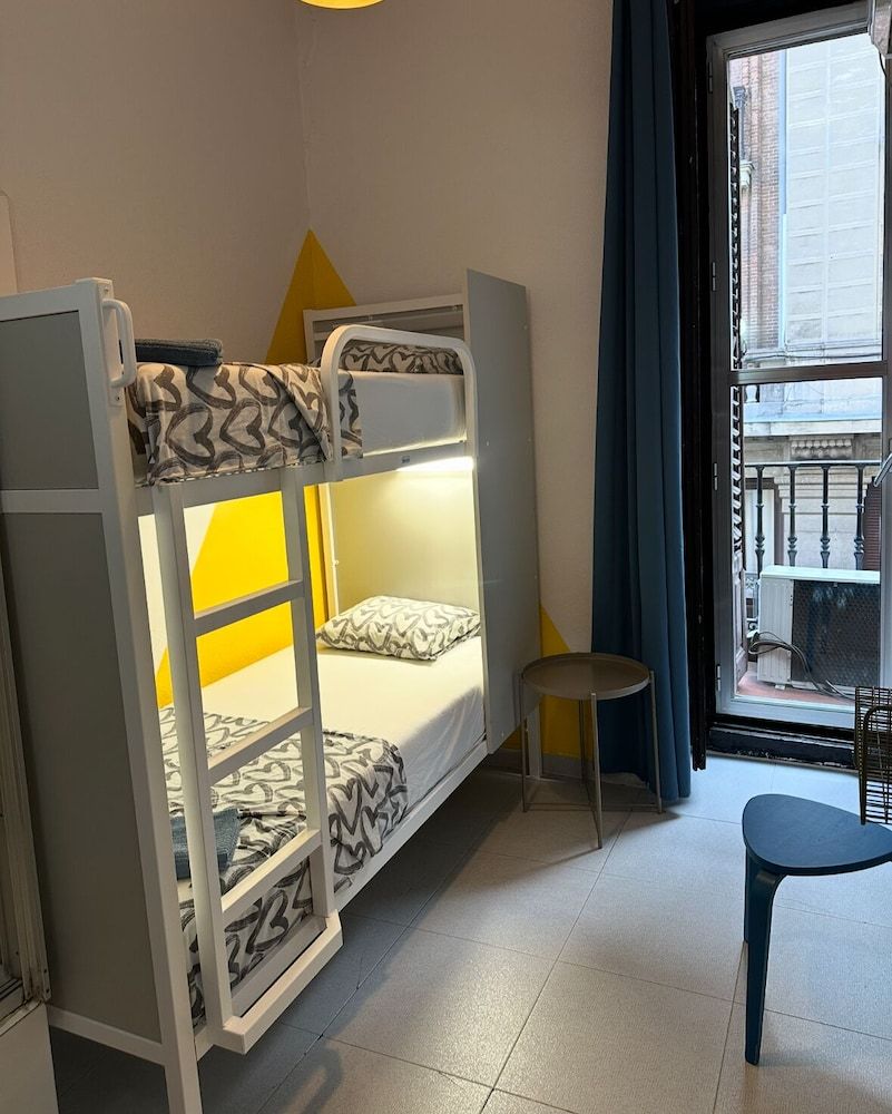 Barbieri Sol Hostel Twin Room, Shared Bathroom 6