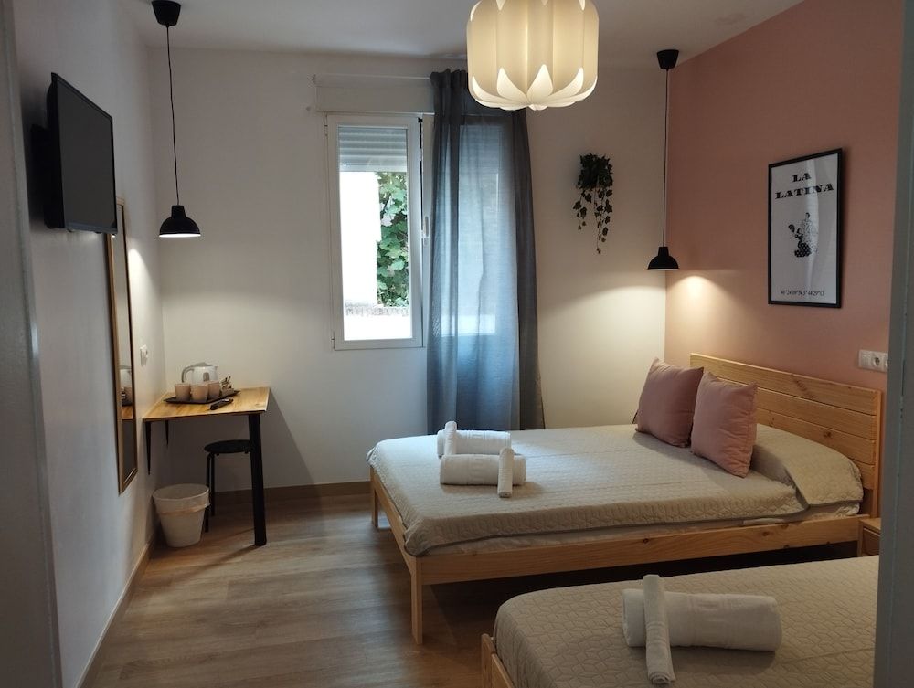 undefined Opera Rooms 8