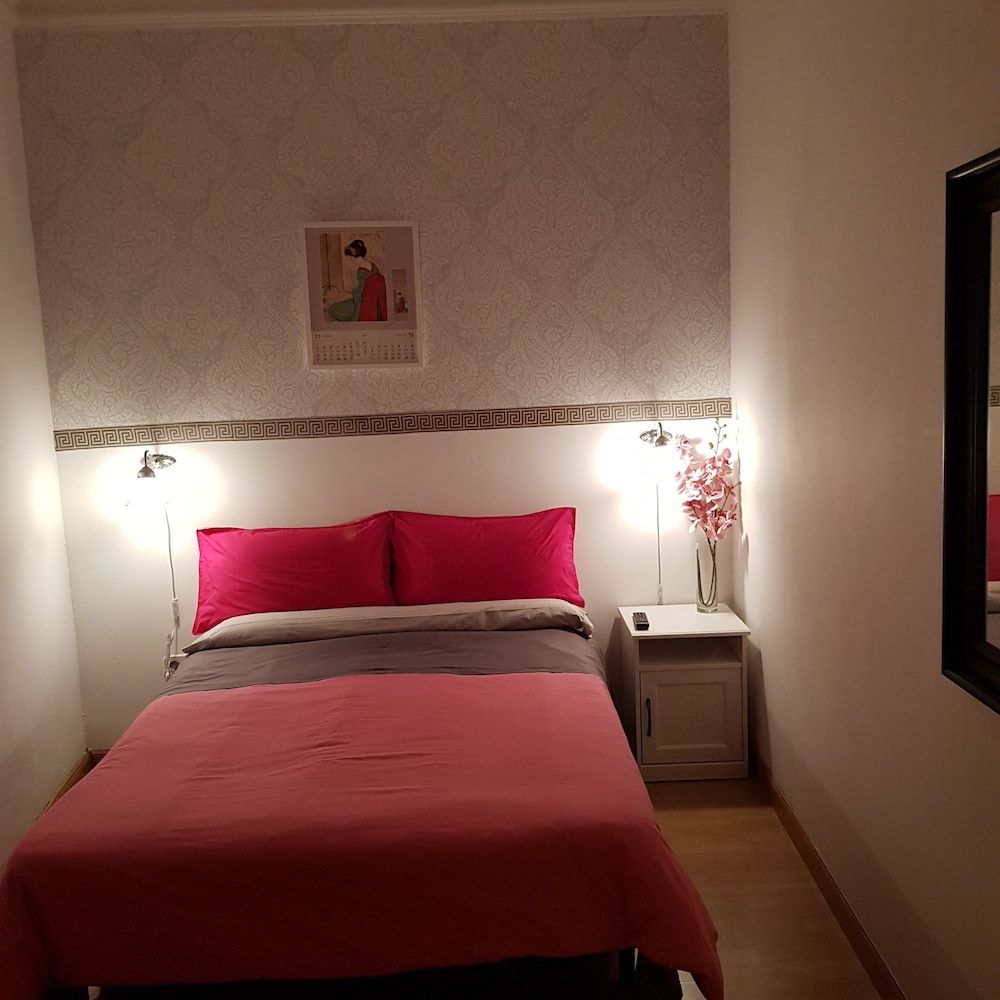 undefined Minshuku Iberica 2