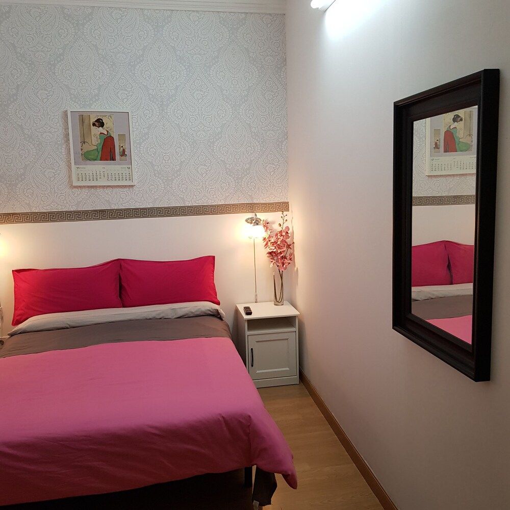 undefined Minshuku Iberica 3