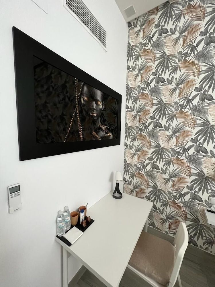 CH Tanez Carolina Deluxe Room (Bruselas) 16