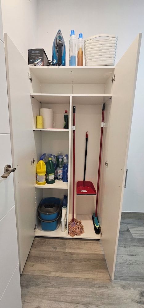 undefined CH Tanez Carolina 4