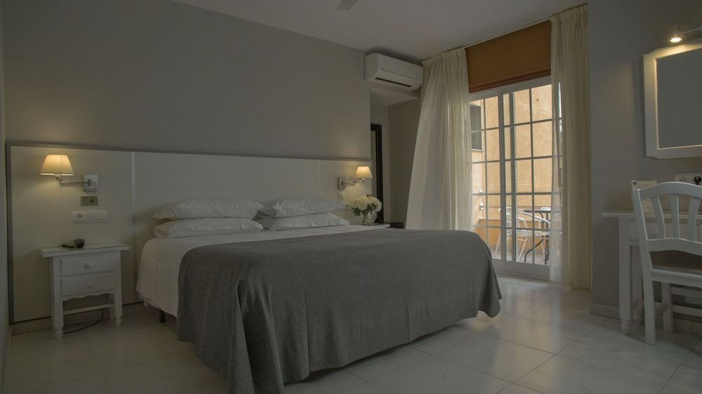 Double Room, Sea View