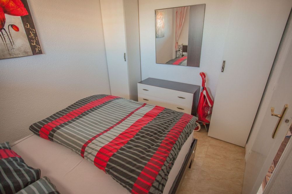 Apartment, 2 Bedrooms, Pool Access, Pool View