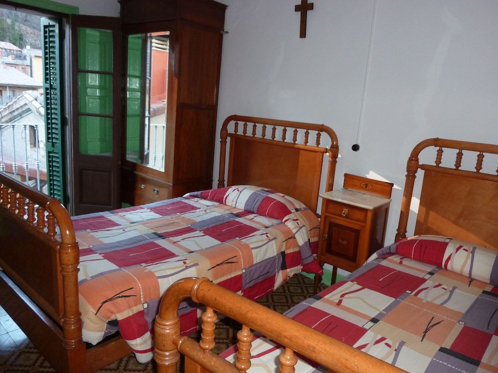 Double Room, Shared Bathroom