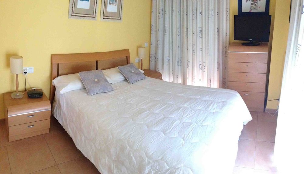 Apartment, 2 Bedrooms, Pool View