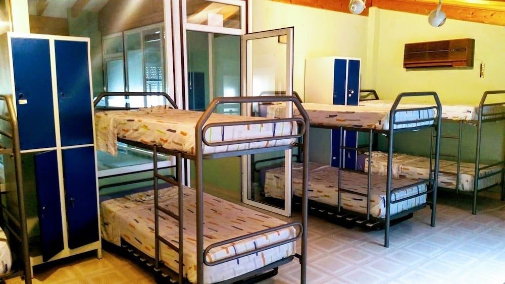 Shared Dormitory, Women only (1 bed in 14 Bed Dorm)
