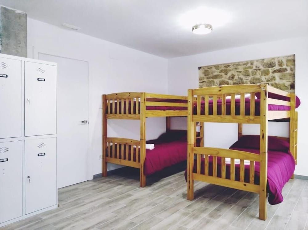 Family Shared Dormitory (1 cama)