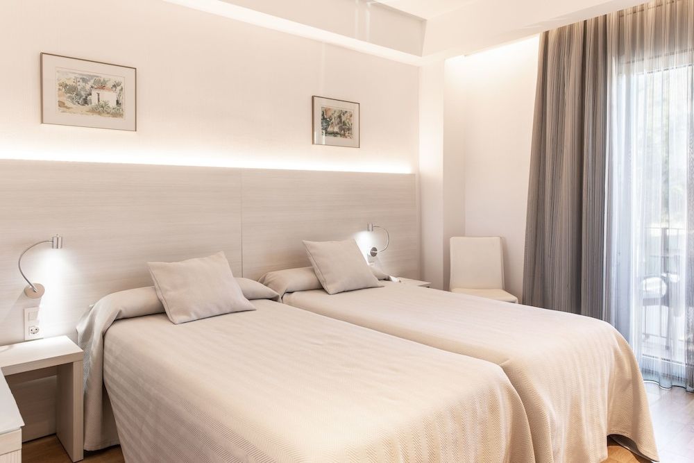 Double or Twin Room, Sea View