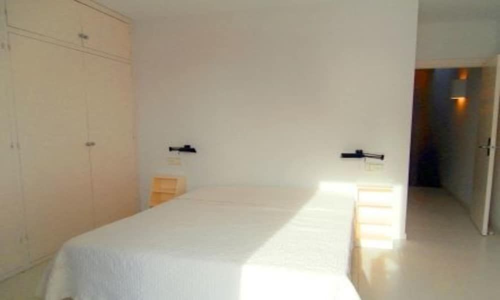 Family Apartment, 4 Bedrooms, Mountain View