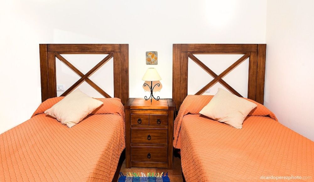 House, Multiple Beds
