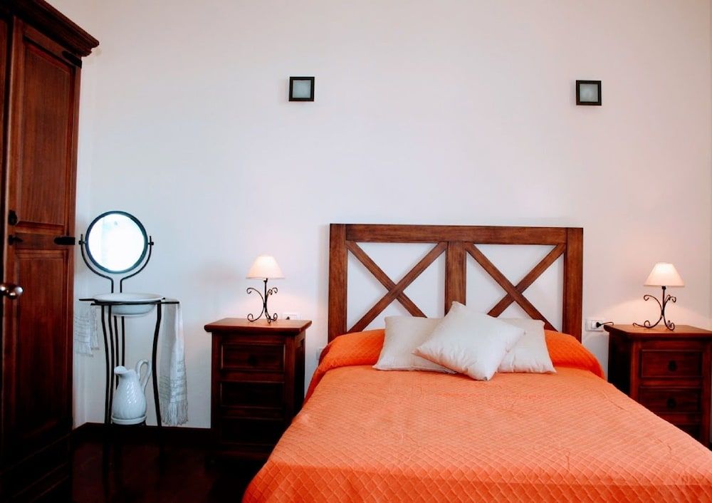 House, Multiple Beds