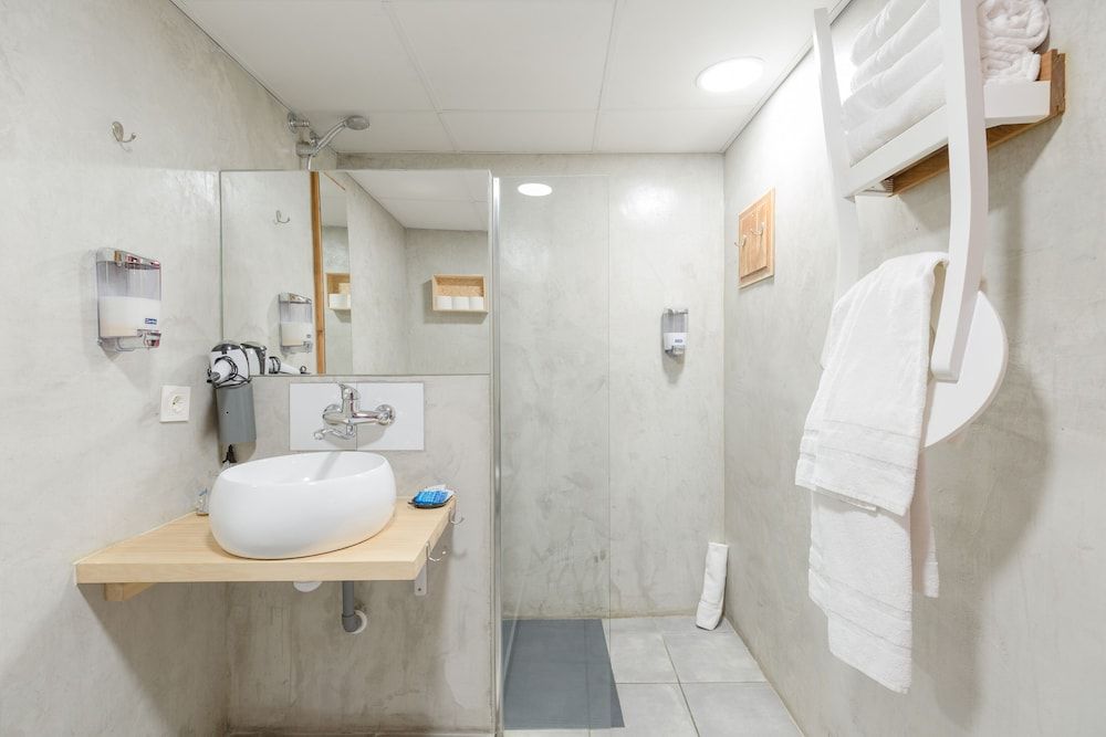 Tomate Rooms Loft No Kitchen 7