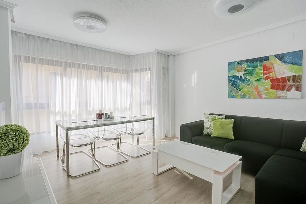 Apartamento Un Lujo En El Corazon De Alicante Apartment, 3 Bedrooms, Balcony 2