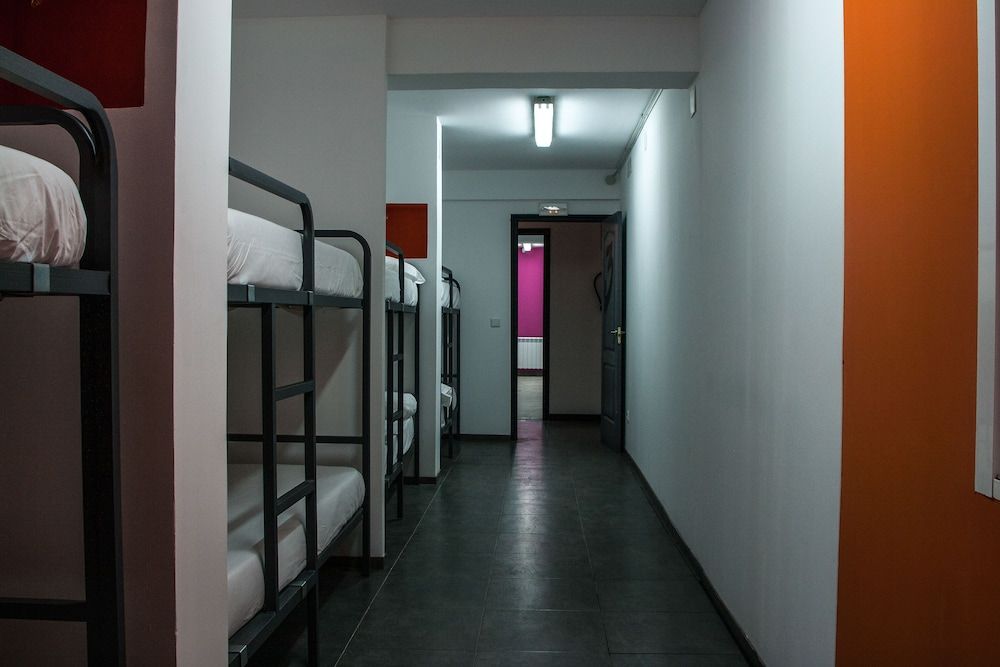 Olé Backpackers Hostel Shared Dormitory, Mixed Dorm (1 Bed in 8 bed Dormitory) 4
