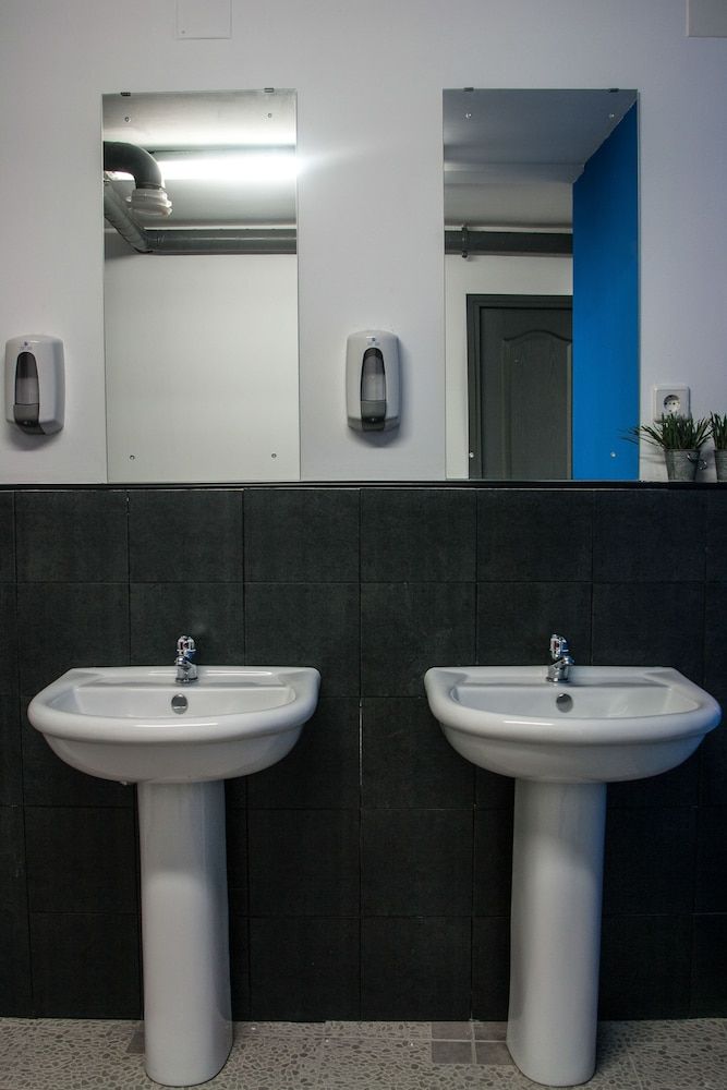 Olé Backpackers Hostel Shared Dormitory, Mixed Dorm (1 Bed in 8 bed Dormitory) 5